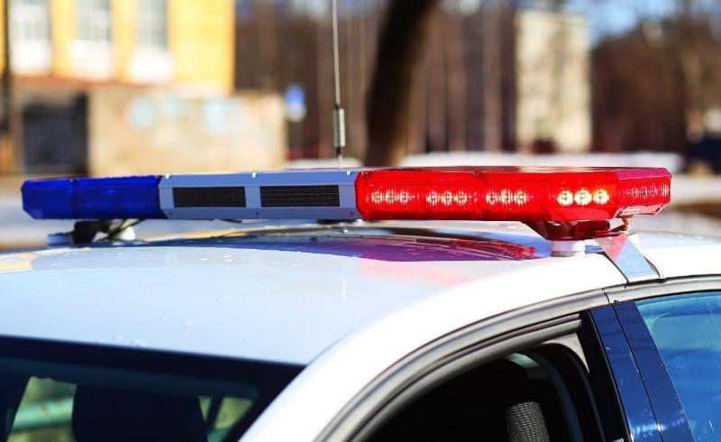 Фото В Челябинске водитель «Шкоды» сбил двух детей во дворе микрорайона Парковый