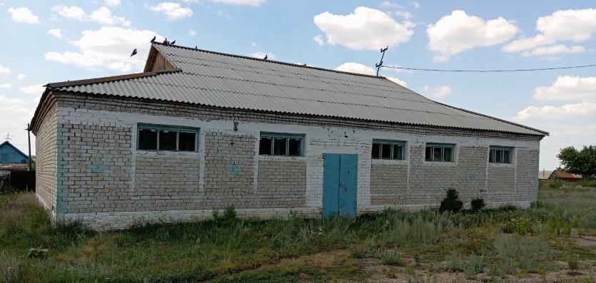 Фото  Молодежь Брединского района просит губернатора о помощи в возрождении сельского клуба