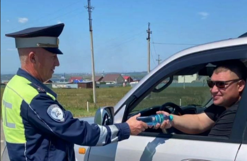 Фото Госавтоинспекция предупреждает водителей о жаре и дождях в Челябинской области