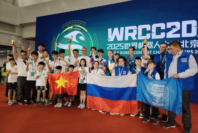 Фото Южноуральские робототехники завоевали медали всемирного чемпионата World Robot Contest в Пекине