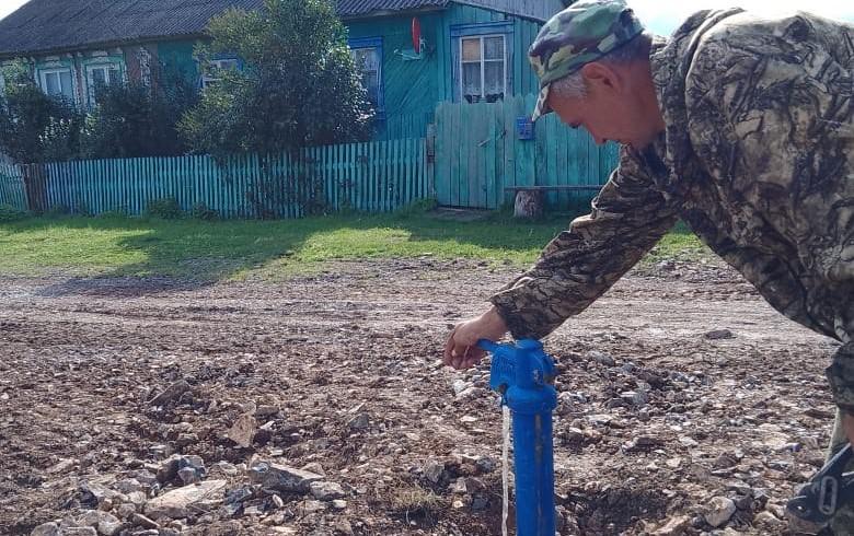 Фото Прокуратура помогла жительнице села Серпиевка обрести воду рядом с домом