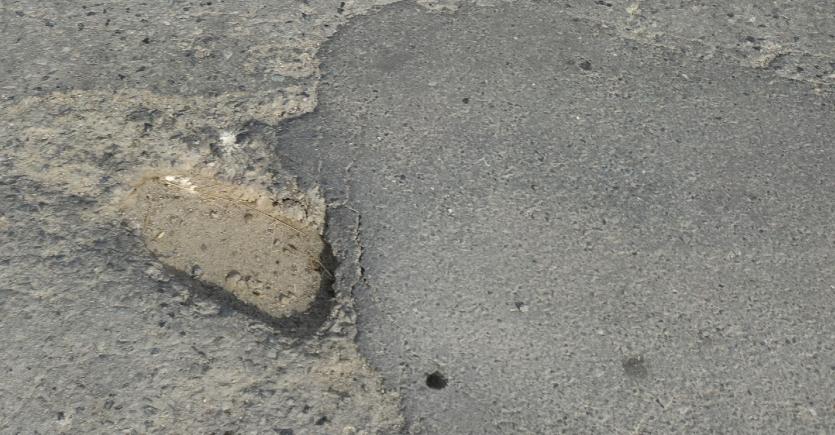 Фото «Дырявая» дорога в Аргаяшском районе может стать собственностью региона
