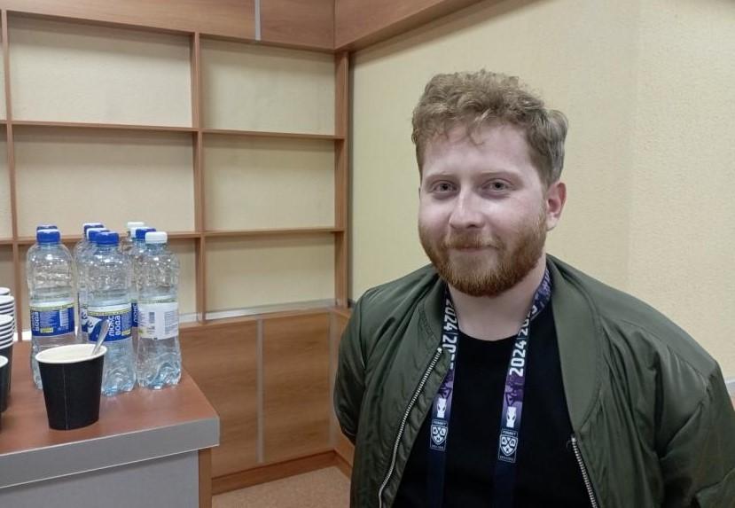 Фото Сергей Михно: Пробую комментировать в разных позах