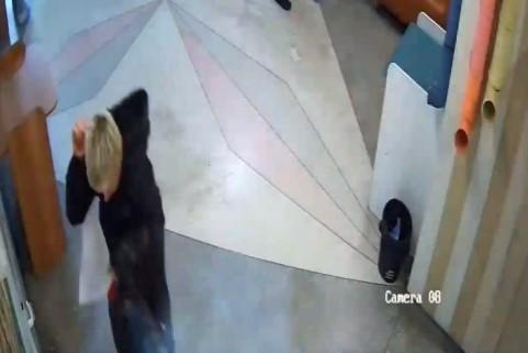 Фото В Челябинске вейп взорвался в детской поликлинике №8
