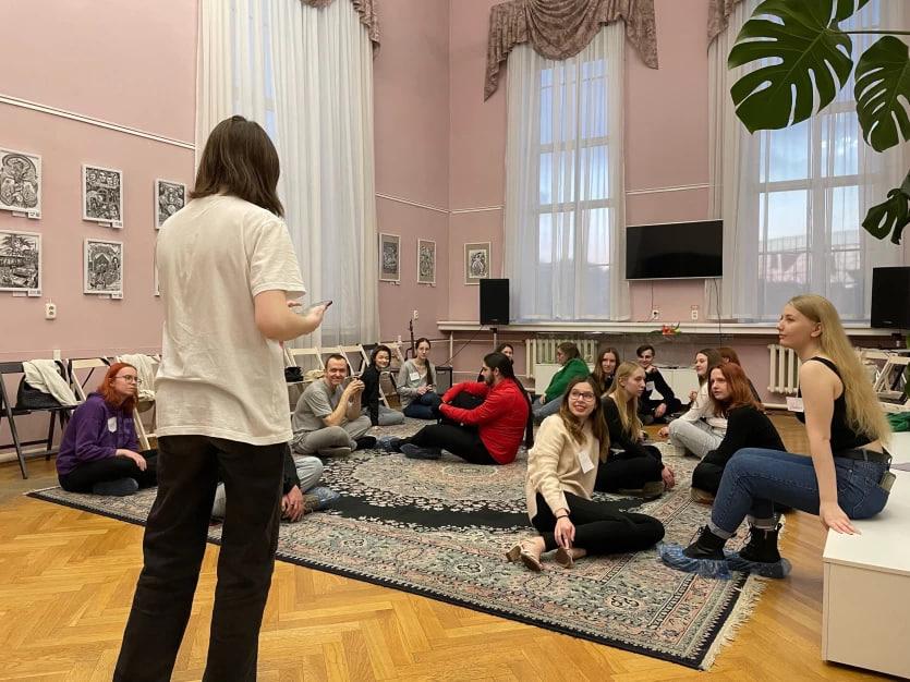 Фото Поэтический марафон «Есенинский поток» пройдет в Публичной библиотеке