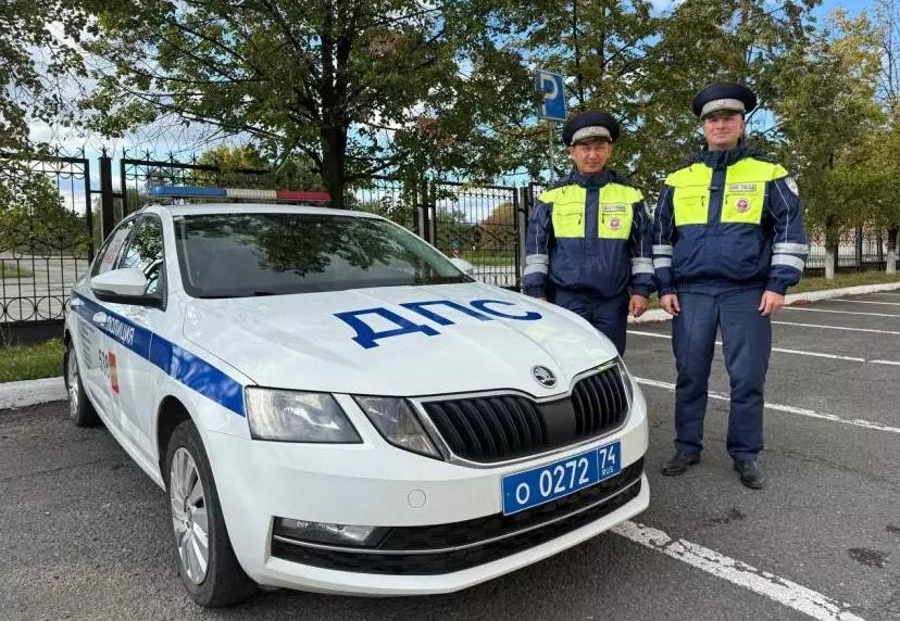 Фото В Сосновском районе госавтоинспекторы помогли женщине добраться до роддома