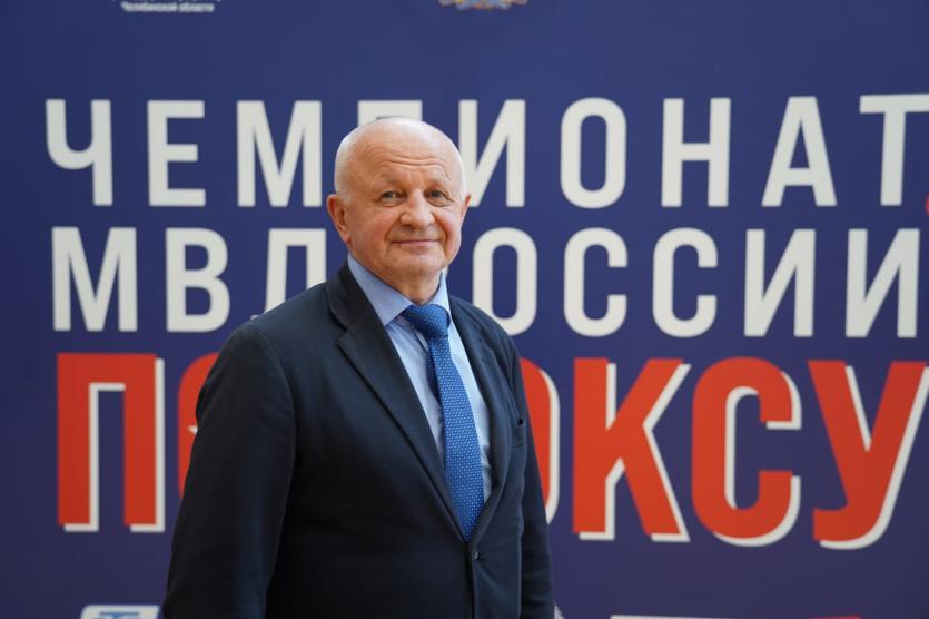 Фото Боксёр, тренер, судья Михаил Леонов: Бокс - это работа, бокс - это жизнь