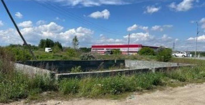 Фото Недостроенную заправку в Челябинске снова никто не купил