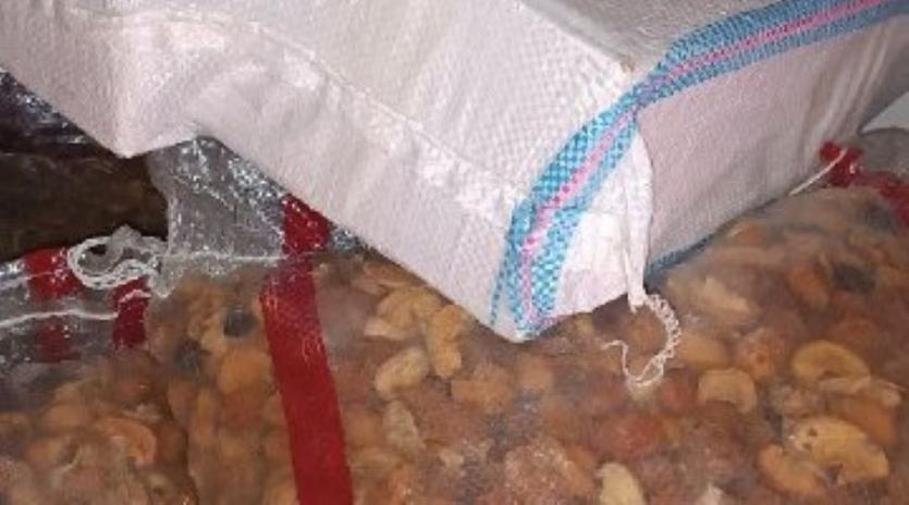 Фото В Челябинскую область не пустили лук и сухофрукты из Казахстана