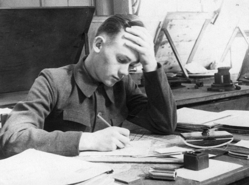 Фото Один из Танкоградцев: от станка в цеху до полковника госбезопасности