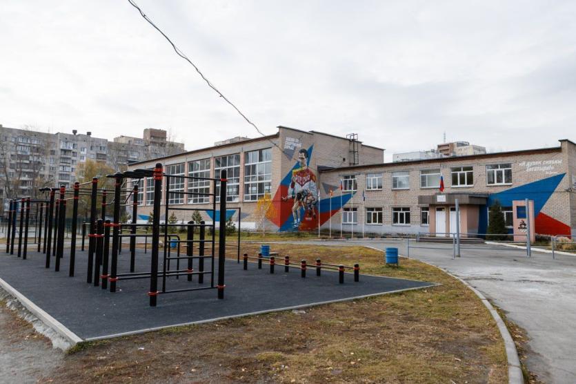 Фото В челябинской школе самбо и борьбы завершился масштабный ремонт