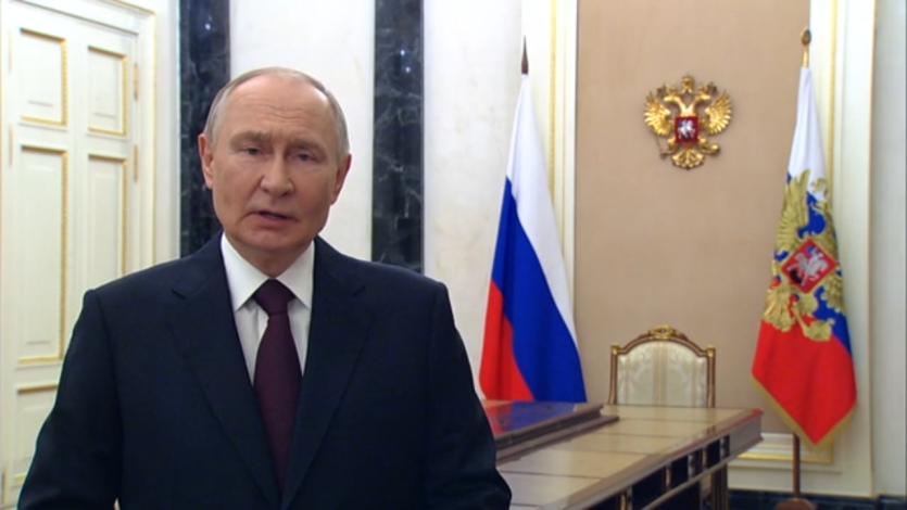 Фото Владимир Путин поздравил сотрудников и ветеранов МВД с профессиональным праздником