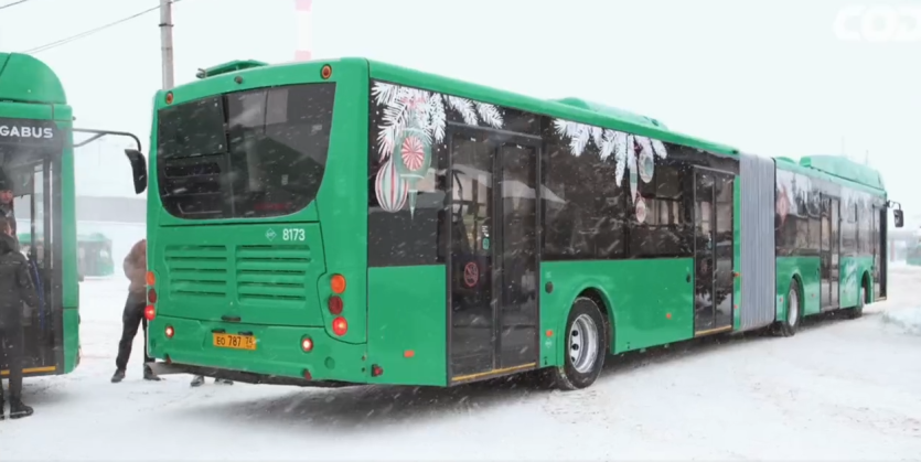 Фото В Челябинске на маршруте № 64 появились новые автобусы-«гармошки»