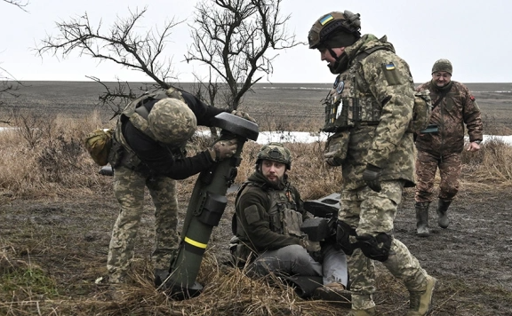 Фото Зеленский снова хочет продлить военное положение на Украине и запустить новый виток мобилизации
