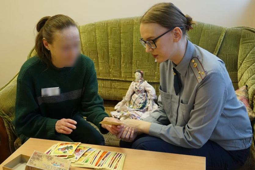 Фото Осуждённые женщины в Челябинске исцеляются с помощью арт-терапии