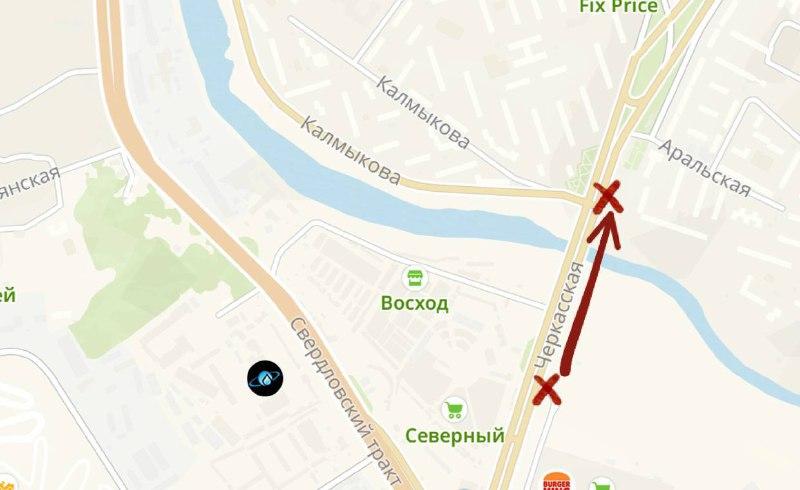Фото  В Челябинске закроют для транспорта мост по улице Черкасской