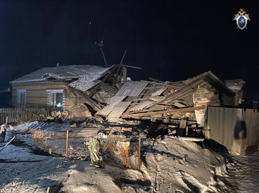 Фото В Троицком районе в жилом доме рванул газ, есть погибший