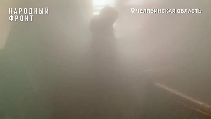Фото «Парилка» вместо дома: 100-летние челябинки живут в аварийном здании с упавшим потолком