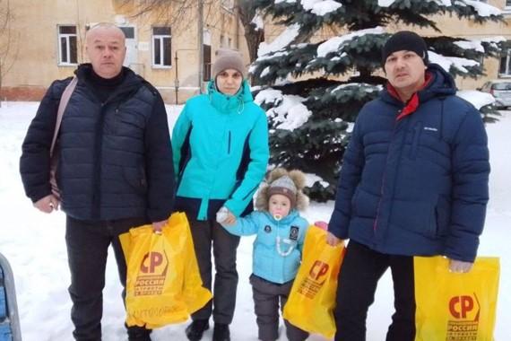 Фото Справедливороссы Магнитогорска пришли на помощь