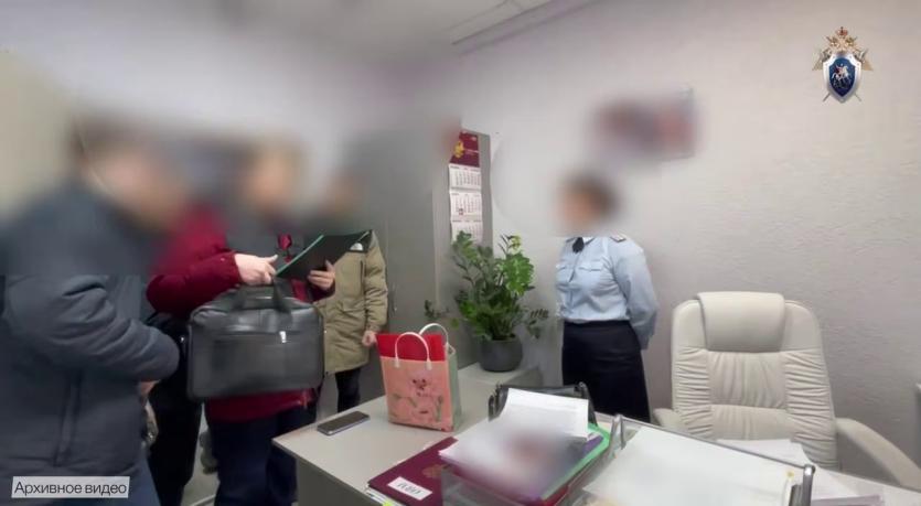 Фото Новые эпизоды вскрылись в деле экс-начальницы миграционного отдела из Копейска, которую уже ждет суд