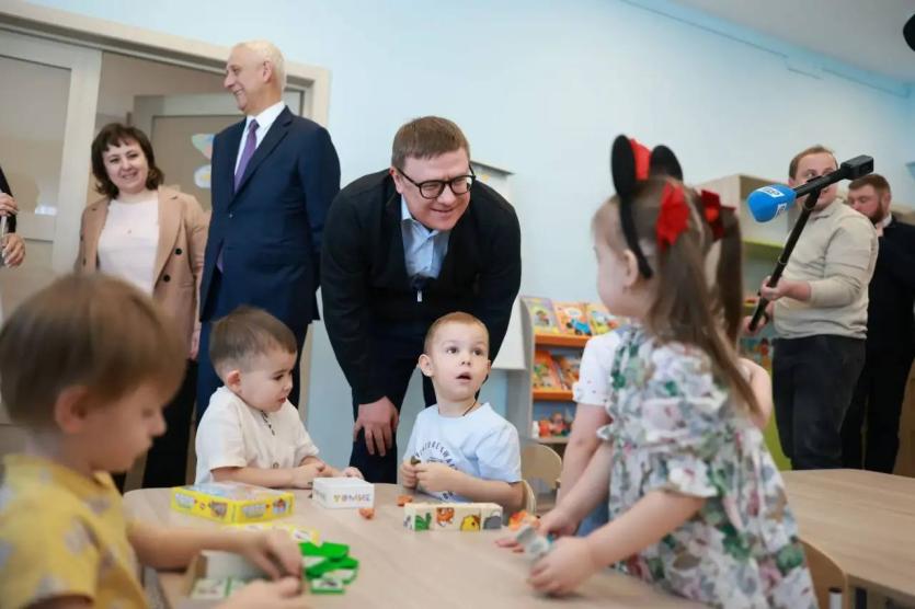 Фото Алексей Текслер побывал в гостях у малышей Магнитогорска в новом детском саду