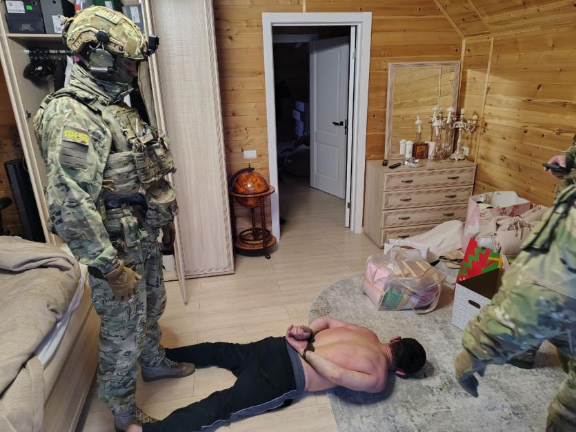 Фото Силовики накрыли очередную ячейку ОПГ «Артаковские»: изъяты драгметаллы с золотых приисков