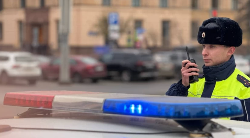 Фото В Челябинске на улице Василевского столкнулись три автомобиля