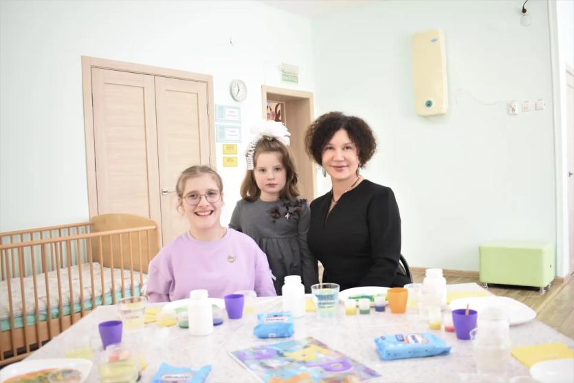 Фото В Златоусте открыли семейный многофункциональный центр «Родные ладошки»