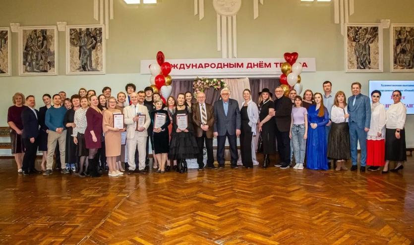 Фото У театра Златоуста юбилей – 15 лет «Граням таланта» 