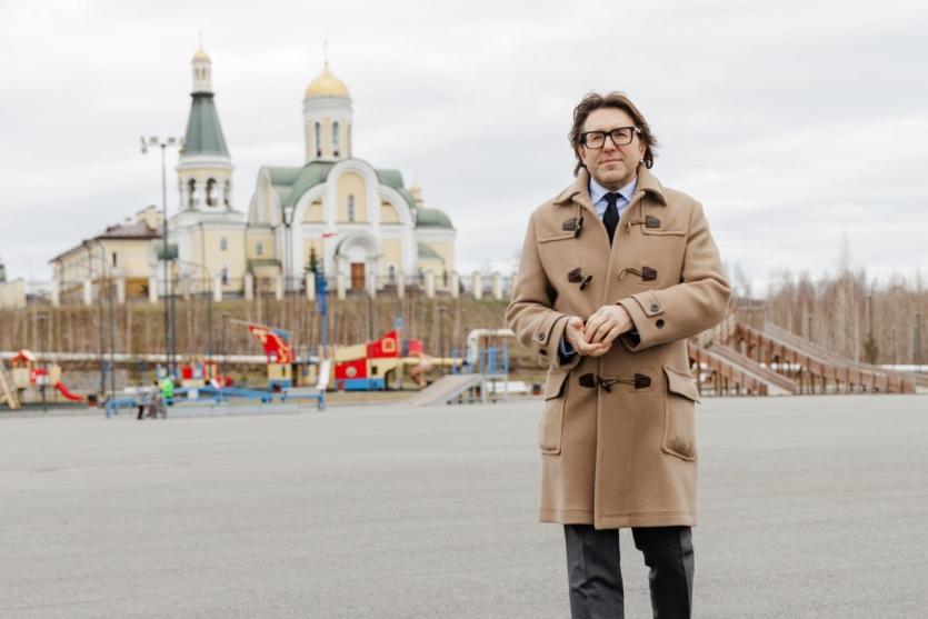 Фото Известный телеведущий Андрей Малахов высоко оценил преображение Карабаша