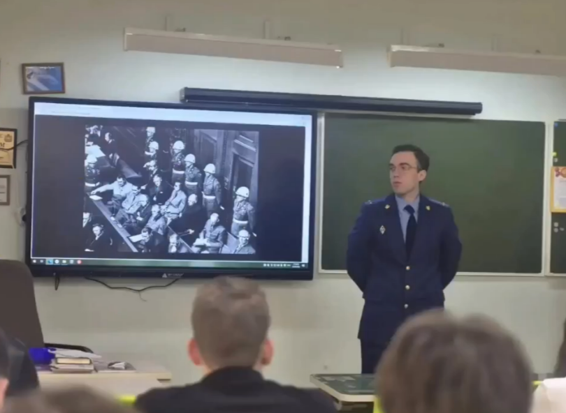 Фото Прокуратура Челябинска провела просветительские акции для школьников