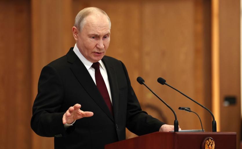 Фото Путин: РФ готова провести объективное расследование инцидента в Румынии, получив обломки БПЛА 