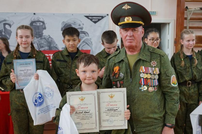 Фото Дети сотрудников учреждений УИС Южного Урала боролись за победу в «Зарнице»
