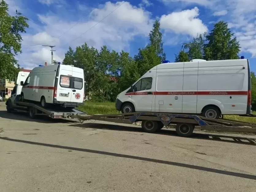 Фото На Южном Урале закупили новые машины скорой помощи