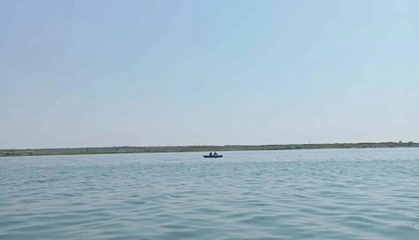 Фото Помощь пришла вовремя: челябинское МЧС спасло девушек на воде
