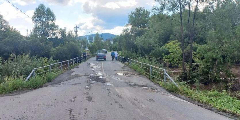 Фото В Кусинском округе открыт один мост, но ряд дорог остаётся закрытым