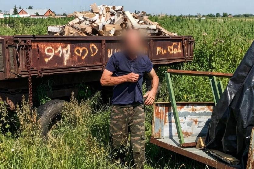 Фото Ну, погоди! Должника по алиментам нашли под прицепом