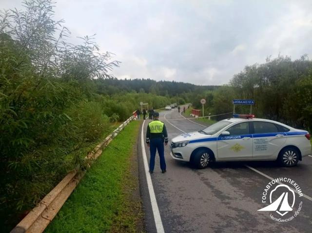 Фото В Кусинском районе Южного Урала ограничено движение из‑за размыва дорог и опор моста