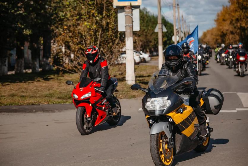 Фото Коркино встретил День города и День шахтёра ревом моторов