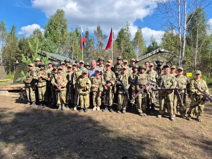 Фото От атак дронов до песен у костра — южноуральские воспитанники ВОИНа прошли школу мужества