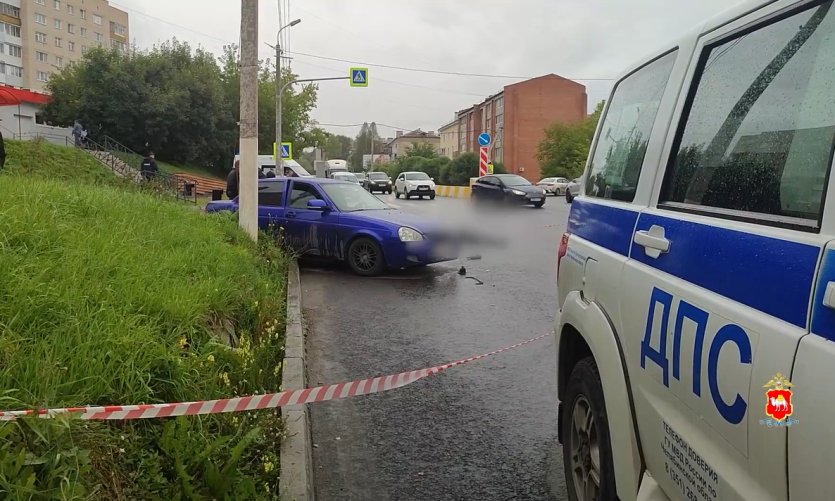 Фото Смертельное ДТП в Златоусте: пешеход погиб под колёсами незарегистрированной «Лады Приоры» (видео)