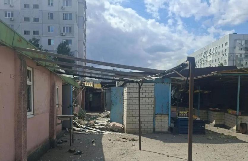 Фото В воскресенье ВСУ дважды ударили БПЛА по рынку в Энергодаре: Шесть человек ранены 
