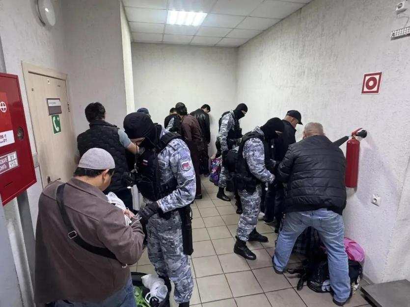 Фото Из Челябинской области выдворили 25 мигрантов