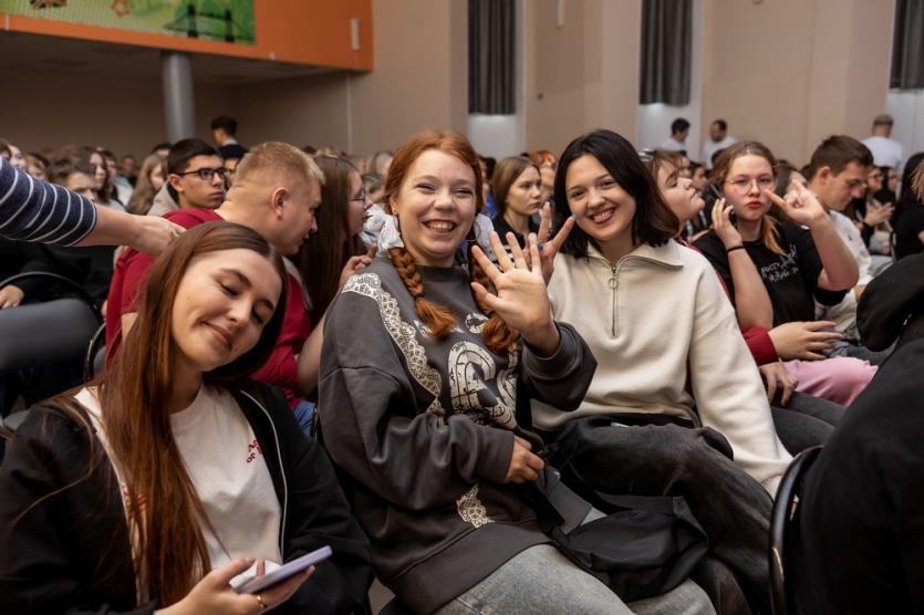 Фото Стартовал набор в Школу КВН Юниор-лиги «Школьная Уралка»