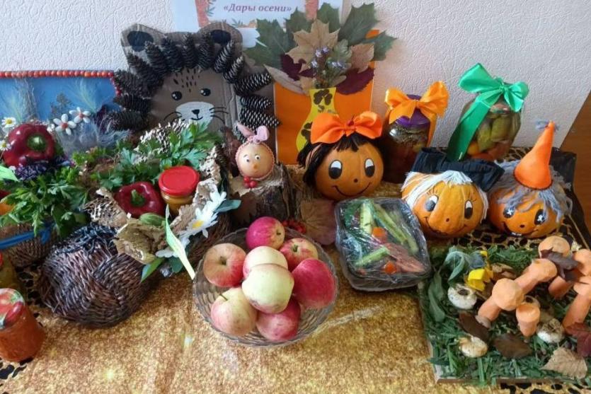 Фото Сотрудники кыштымской колонии блеснули талантами в «Дарах осени»