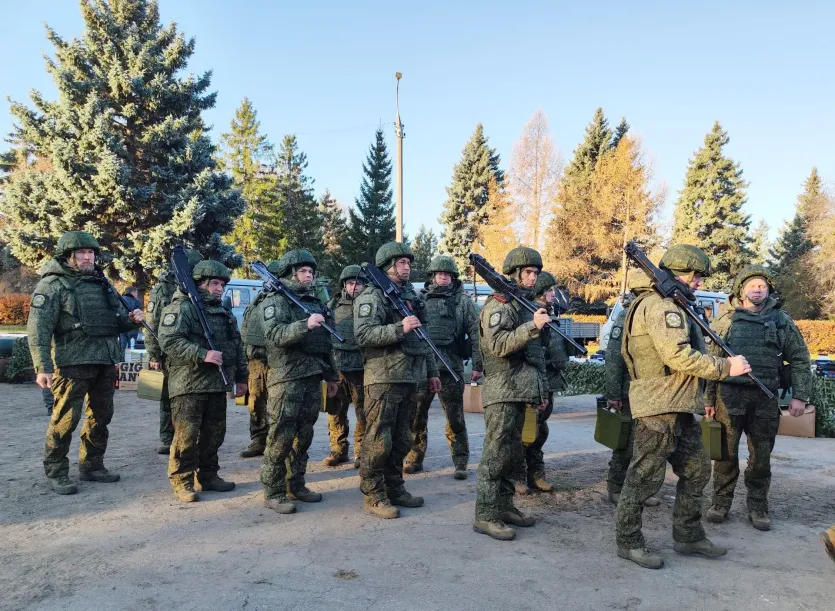 Фото Не время отдыхать: командир южноуральского БАРСа рассказал о буднях резервистов  