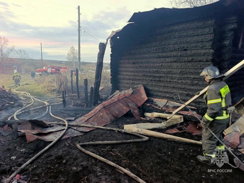 Фото На пожаре в Ашинском муниципальном округе погиб мужчина