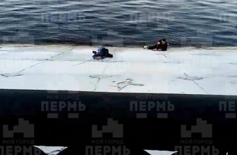 Фото Чудо на Каме: железнодорожник из Челябинска спас ребёнка в Перми 