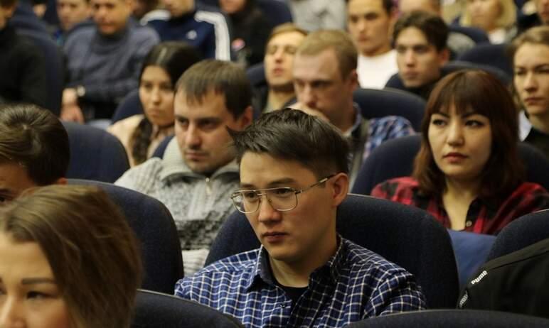 Фото Челябинская «Единая Россия» провела открытую лекцию по «Зеленой экономике» для молодежи