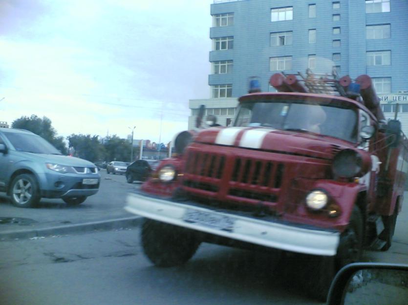 Фото В Торговом центре Челябинска произошло возгорание